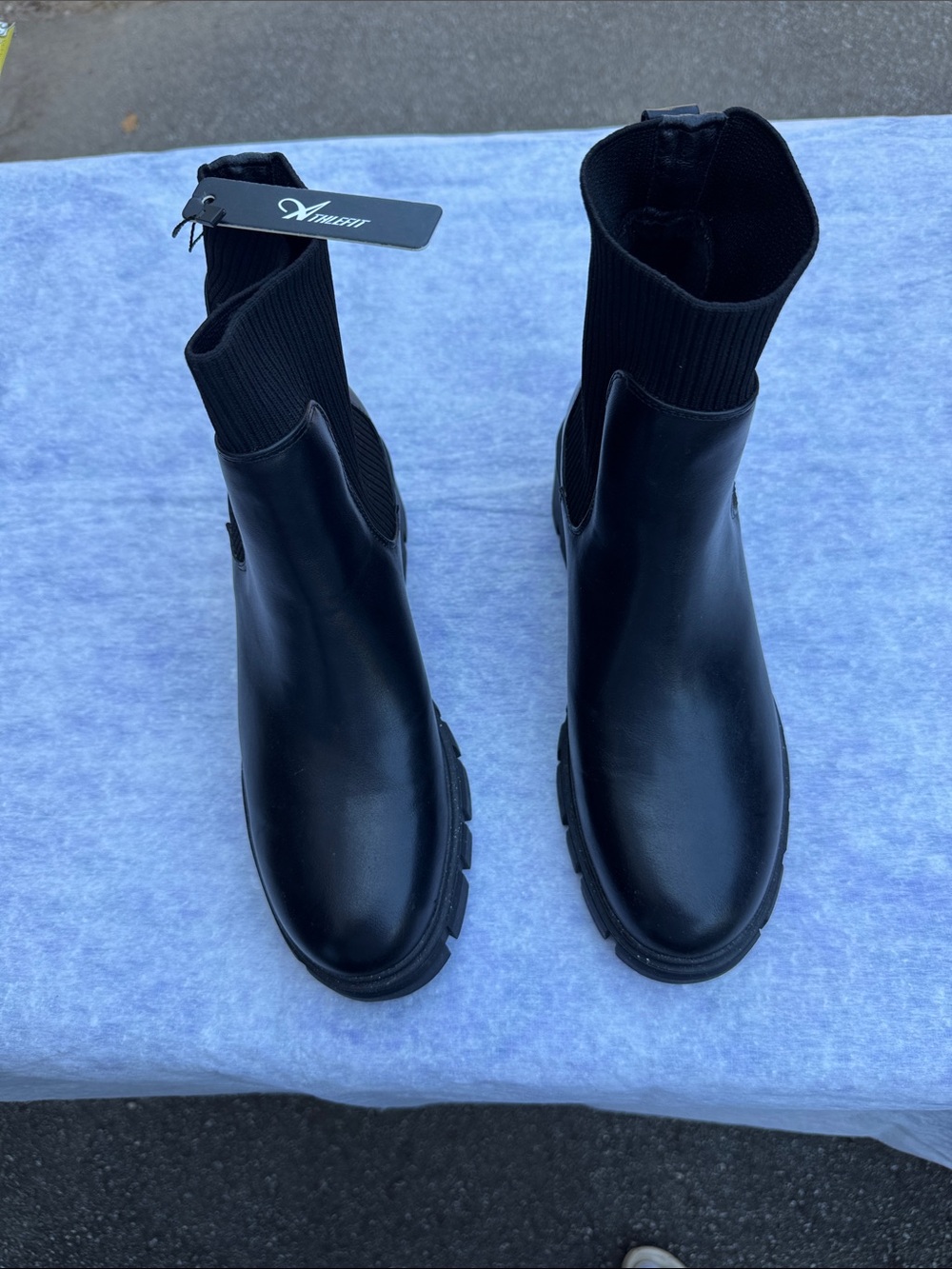 Athlefit Women's Chelsea Boots Fashion Lug Sole
